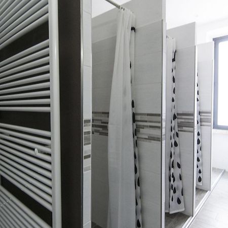 קמפיונה דל גארדה Antica Campione Rooms & Hostel מראה חיצוני תמונה