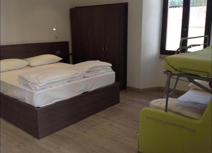 קמפיונה דל גארדה Antica Campione Rooms & Hostel מראה חיצוני תמונה